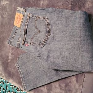 Levi Boyfriend cropped jeans